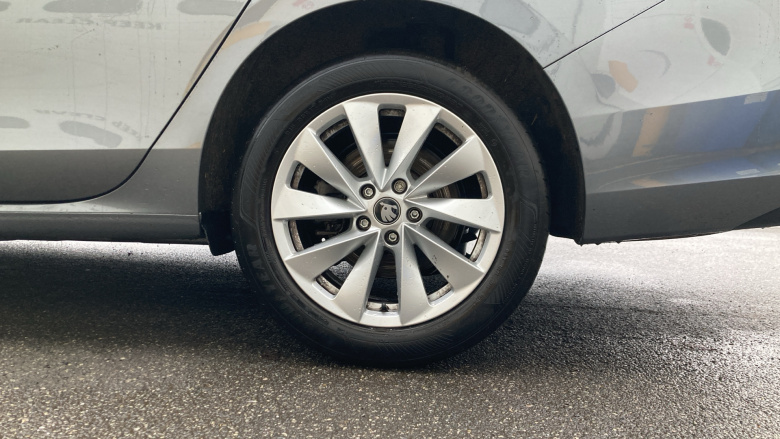 Skoda Superb 2.0 TDI SE Technology 5dr DSG Diesel Estate